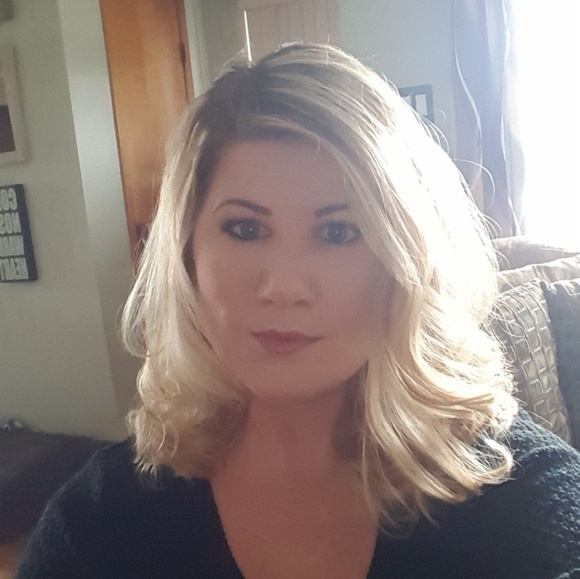 Meet your Posher, Linda - Picture 1 of 1